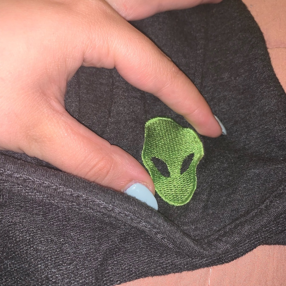 Alien shorts